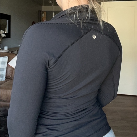 Lulu Workout Top - Picture 6 of 7